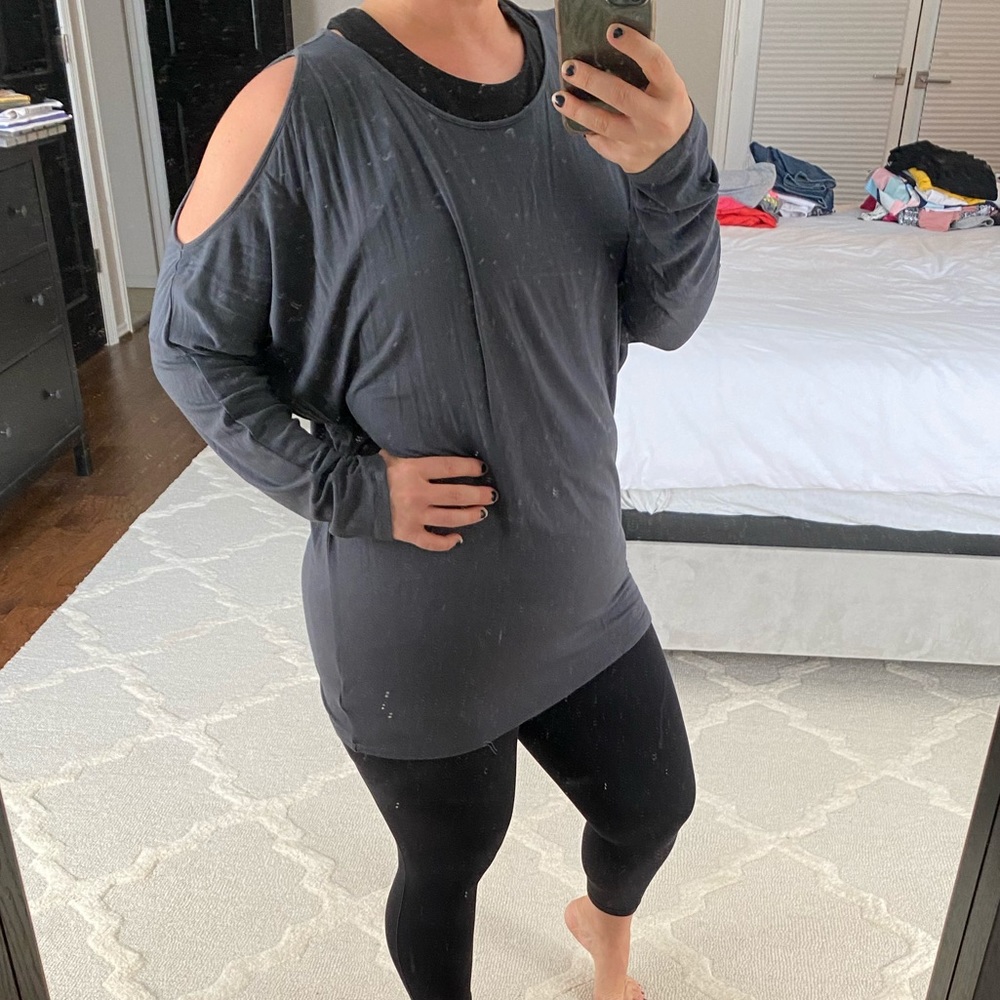 Maette by Stella & Dot gray tunic open shoulder L
